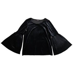 Tiana B. New York Velvet Top Women's Medium Black Pleated Flared Sleeves EUC LN